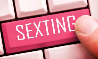 How To Meet A Sexting Buddy