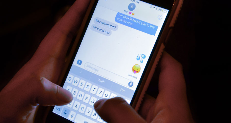 Is there really a right way to sext?